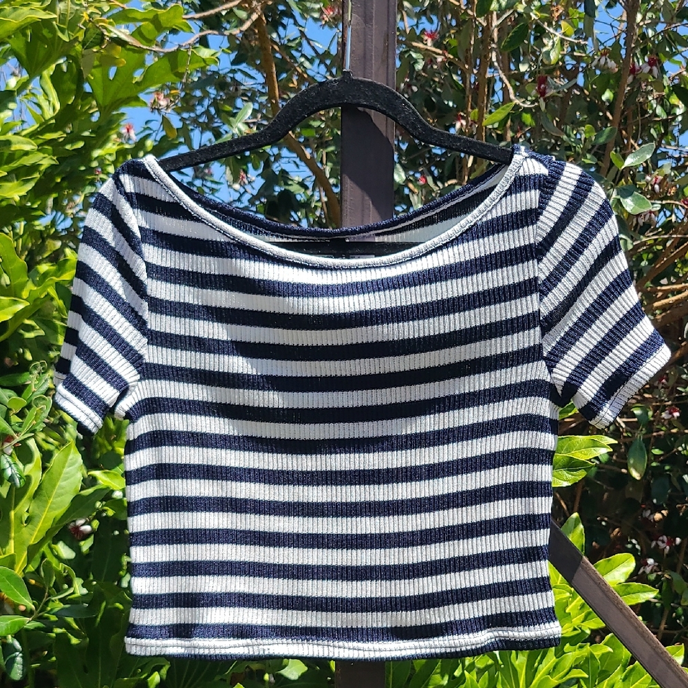 H&M Black and White Ribbed Crop T-Shirt
